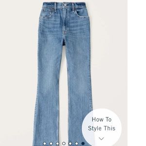 Abercrombie Ultra High-Rise Vintage Flare Jeans Size 26 L Medium Wash